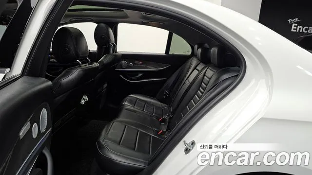 2020 Mercedes-Benz E-Class W213 E300 4MATIC AMG Line Sold VIN WDDZF4KB4LA707280 – photo 17
