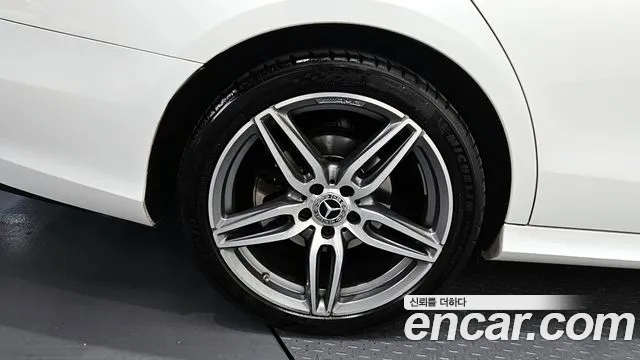 2020 Mercedes-Benz E-Class W213 E300 4MATIC AMG Line Sold VIN WDDZF4KB4LA707280 – photo 22