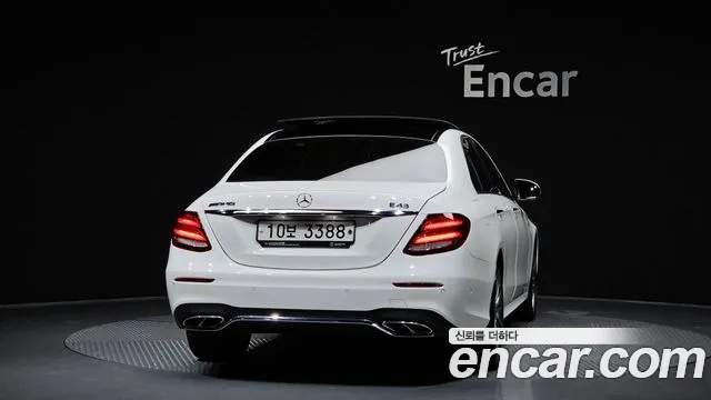 2017 Mercedes-Benz E-Class W213 E300 4MATIC AMG Line Sold VIN WDDZF4KB5HA197688 – photo 26