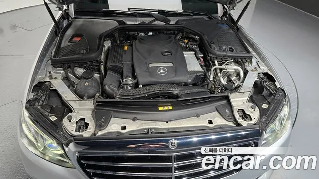 2018 Mercedes-Benz E-Class W213 E300 4MATIC Exclusive Sold VIN WDDZF4KB5JA483532 – photo 24
