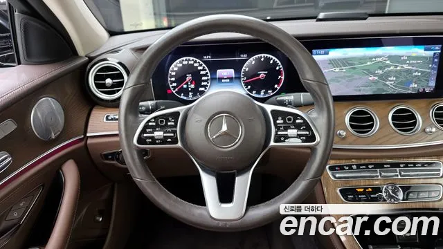 2020 Mercedes-Benz E-Class W213 E300 4MATIC Exclusive Sold VIN WDDZF4KB5LA719440 – dashboard