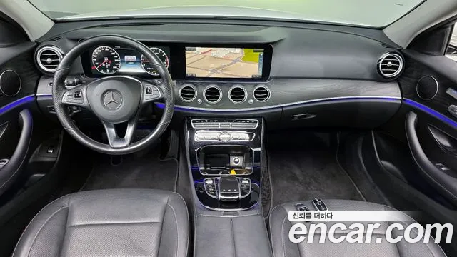2017 Mercedes-Benz E-Class W213 E300 4matic Avnatgarde Sold VIN WDDZF4KB7HA118313 – front exterior