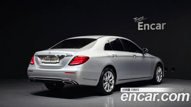 2018 Mercedes-Benz E-Class W213 E300 4MATIC Exclusive Standard Sold VIN WDDZF4KB7JA369368 – interior seats