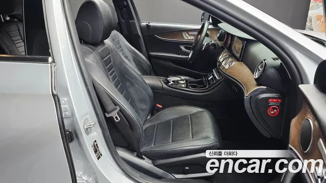 2018 Mercedes-Benz E-Class W213 E300 4MATIC Exclusive Standard Sold VIN WDDZF4KB7JA369368 – photo 19