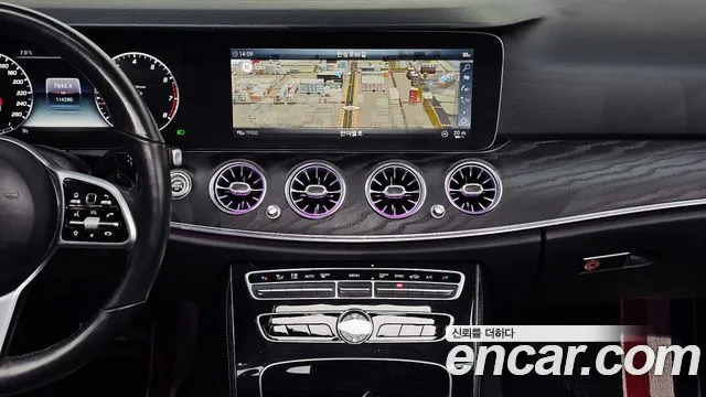 2019 Mercedes-Benz E-Class W213 E300 4MATIC Avnatgarde Sold VIN WDDZF4KB7KA539956 – dashboard