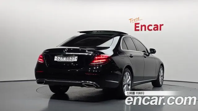 2019 Mercedes-Benz E-Class W213 E300 4MATIC Exclusive Sold VIN WDDZF4KB7KA619984 – side profile