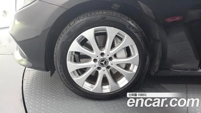2019 Mercedes-Benz E-Class W213 E300 4MATIC Exclusive Sold VIN WDDZF4KB7KA619984 – odometer reading