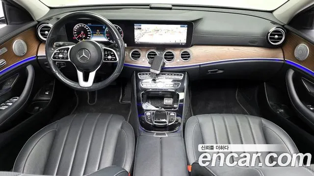 2019 Mercedes-Benz E-Class W213 E300 4MATIC Exclusive Sold VIN WDDZF4KB7KA665167 – dashboard