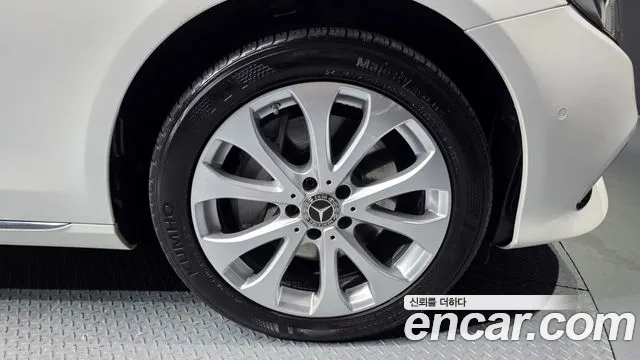 2020 Mercedes-Benz E-Class W213 E300 4matic Exclusive Sold VIN WDDZF4KB7LA707497 – front exterior