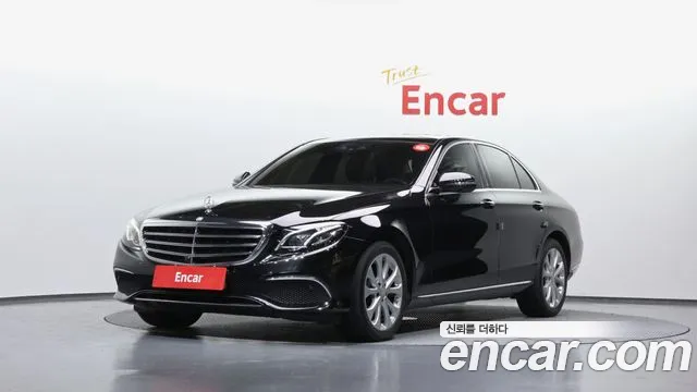 2017 Mercedes-Benz E-Class W213 E300 4MATIC Exclusive Sold VIN WDDZF4KB8HA168606 – trunk area