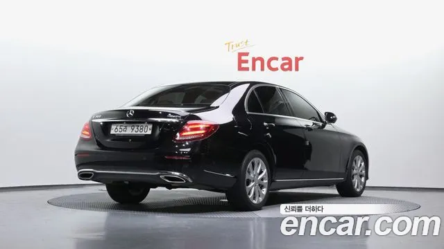 2017 Mercedes-Benz E-Class W213 E300 4MATIC Exclusive Sold VIN WDDZF4KB8HA168606 – photo 11