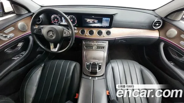 2017 Mercedes-Benz E-Class W213 E300 4MATIC Exclusive Sold VIN WDDZF4KB8HA199550 – photo 17