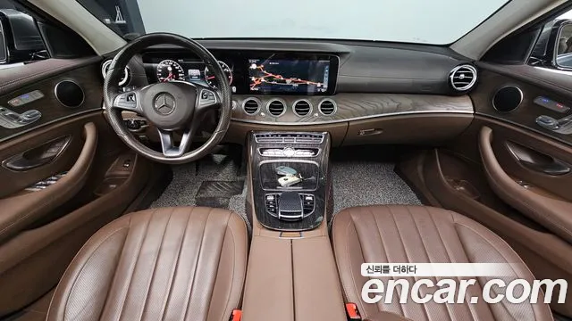 2017 Mercedes-Benz E-Class W213 E300 4MATIC Exclusive Sold VIN WDDZF4KB9HA251185 – photo 29