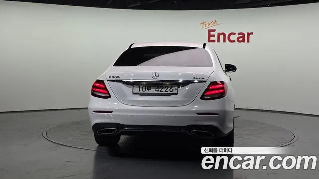 2018 Mercedes-Benz E-Class W213 E300 4MATIC AMG Line Sold VIN WDDZF4KBXJA429708 – photo 13
