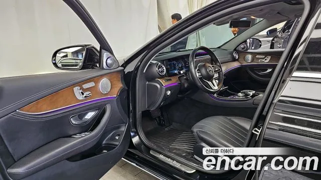 2019 Mercedes-Benz E-Class W213 E300 4MATIC Exclusive Sold VIN WDDZF4KBXKA690533 – photo 17
