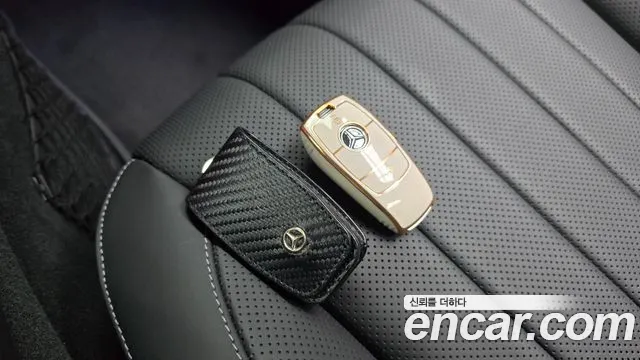 2019 Mercedes-Benz E-Class W213 E300 4MATIC Exclusive Sold VIN WDDZF4KBXKA693061 – photo 13