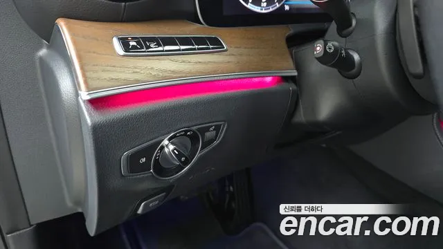 2019 Mercedes-Benz E-Class W213 E300 4MATIC Exclusive Sold VIN WDDZF4KBXKA693061 – photo 27