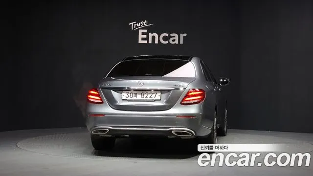 2018 Mercedes-Benz E-Class W213 E400 4MATIC Exclusive Sold VIN WDDZF6GB1JA392391 – engine bay