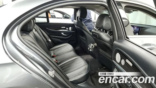 2018 Mercedes-Benz E-Class W213 E400 4MATIC Exclusive Sold VIN WDDZF6GB1JA392391 – undercarriage