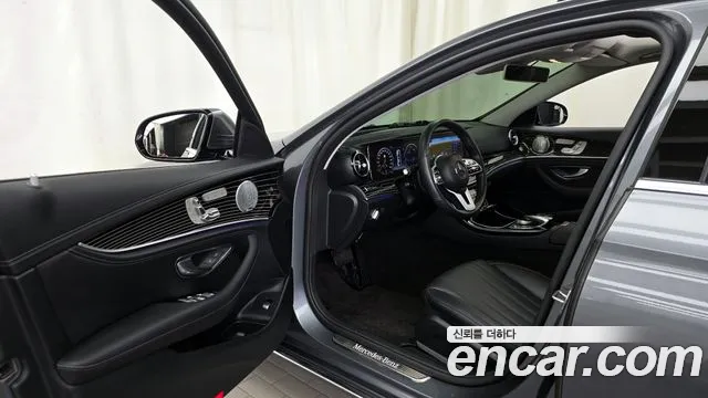 2019 Mercedes-Benz E-Class W213 E450 4MATIC Exclusive Sold VIN WDDZF6JB9KA534657 – photo 29 2019 Mercedes-Benz E-Class W213 E450 4MATIC Exclusive Sold VIN WDDZF6JB9KA534657 – photo 29
