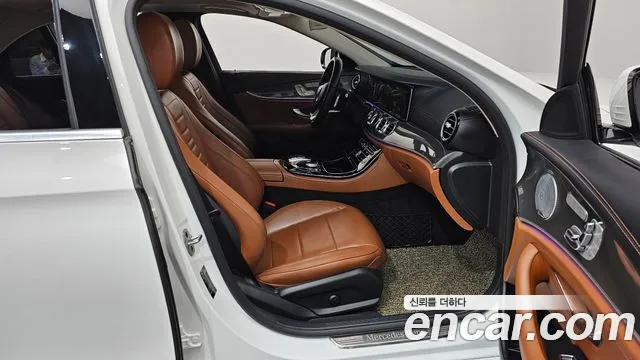2019 Mercedes-Benz E-Class W213 E350 4MATIC AMG Line Sold VIN WDDZF8GB2KA588045 – rear exterior