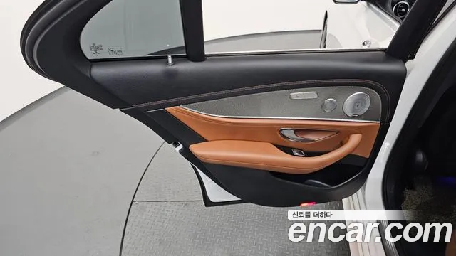 2019 Mercedes-Benz E-Class W213 E350 4MATIC AMG Line Sold VIN WDDZF8GB2KA588045 – photo 20
