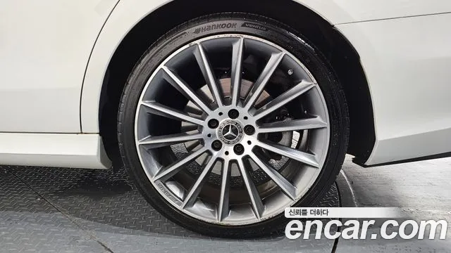 2019 Mercedes-Benz E-Class W213 E350 4MATIC AMG Line Sold VIN WDDZF8GB2KA588045 – photo 36