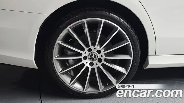 2019 Mercedes-Benz E-Class W213 E350 4MATIC AMG Line Sold VIN WDDZF8GB6KA574570 – photo 19