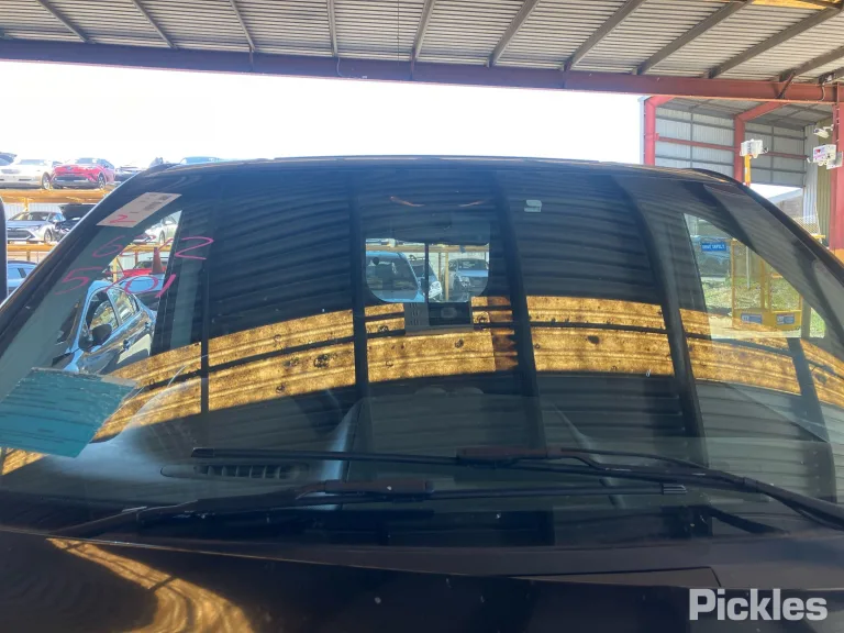 2013 Mercedes-Benz Vito Damaged VIN WDF63960123803825 – interior seats