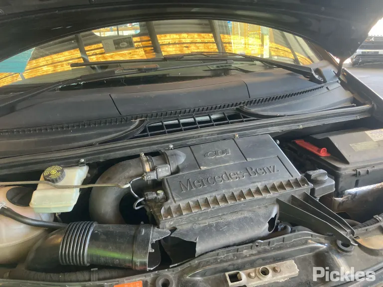 2013 Mercedes-Benz Vito Damaged VIN WDF63960123803825 – undercarriage