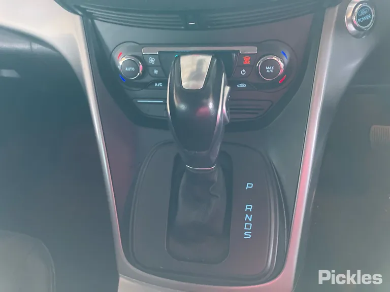 2013 Ford Kuga Used VIN WF0AXXWPMADR83063 – photo 17