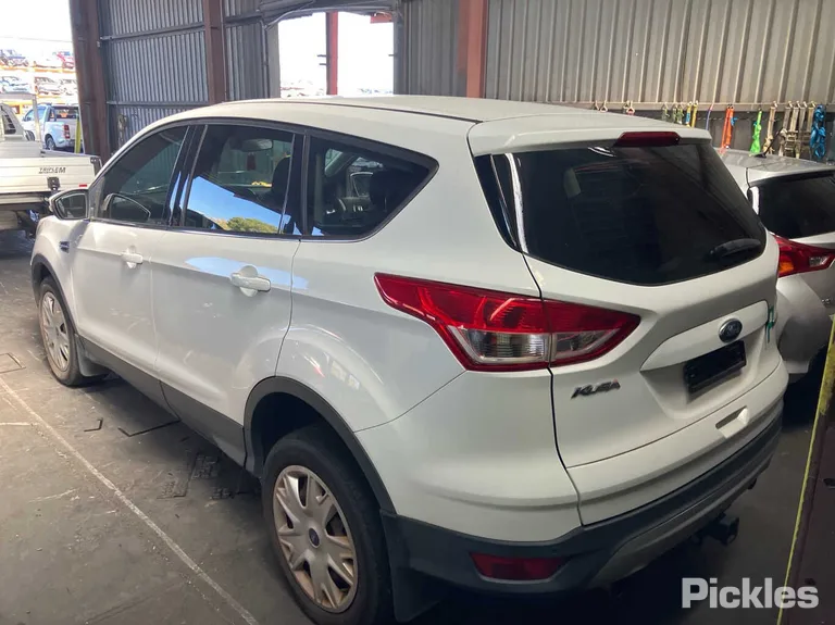 2016 Ford Kuga Used VIN WF0AXXWPMAGD01628 – side profile