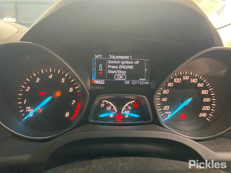 2016 Ford Kuga Used VIN WF0AXXWPMAGD01628 – undercarriage