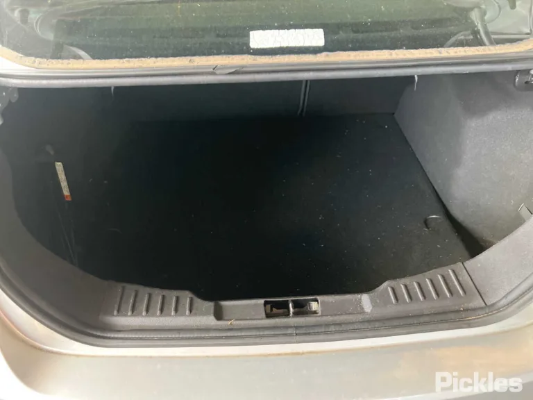 2012 Ford Focus Damaged VIN WF0MXXGCBMBM87557 – rear exterior 2012 Ford Focus Damaged VIN WF0MXXGCBMBM87557 – rear exterior