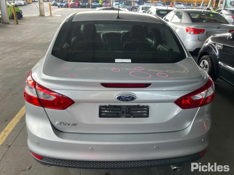 2012 Ford Focus Damaged VIN WF0MXXGCBMBM87557 – dashboard 2012 Ford Focus Damaged VIN WF0MXXGCBMBM87557 – dashboard