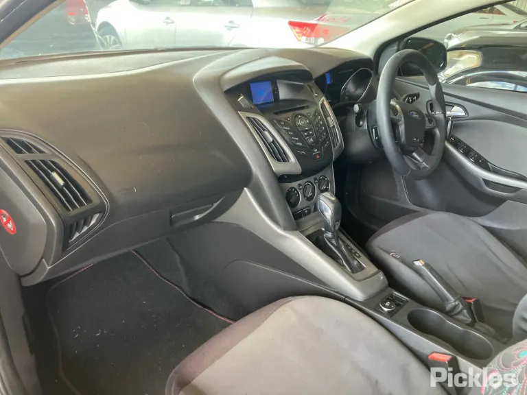 2012 Ford Focus Damaged VIN WF0MXXGCBMBM87557 – trunk area 2012 Ford Focus Damaged VIN WF0MXXGCBMBM87557 – trunk area