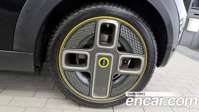 2023 Mini Cooper Electric SE Electric Sold VIN WMW11DJ00P2U23714 – photo 12 2023 Mini Cooper Electric SE Electric Sold VIN WMW11DJ00P2U23714 – photo 12