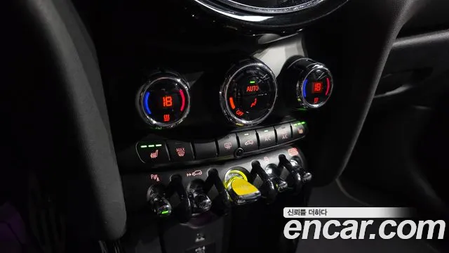 2022 Mini Cooper Electric SE Electric Sold VIN WMW11DJ03N2S47660 – photo 19