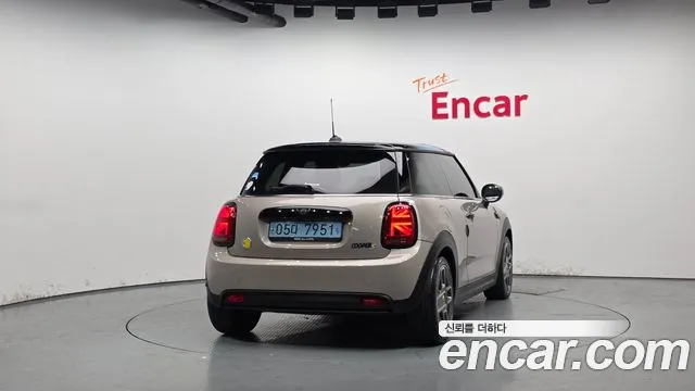 2022 Mini Cooper Electric Gen ZE Edition Sold VIN WMW11DJ09N2S49073 – photo 11