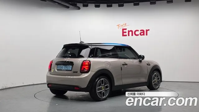 2022 Mini Cooper Electric Gen ZE Edition Sold VIN WMW11DJ09N2S49073 – photo 16