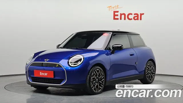 2024 Mini Cooper Electric 4th Gen SE Favoured Sold VIN WMW21GC02RTA25858 – photo 26