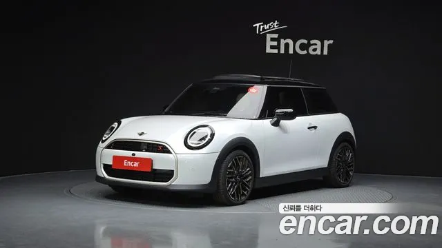 2025 Mini Cooper S 4th Gen Favoured Sold VIN WMW21GD00S2W18996 – front exterior 2025 Mini Cooper S 4th Gen Favoured Sold VIN WMW21GD00S2W18996 – front exterior