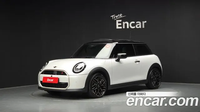 2025 Mini Cooper S 4th Gen Favoured Sold VIN WMW21GD00S2W30310 – front exterior
