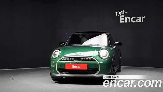 2025 Mini Cooper S 4th Gen Favoured Sold VIN WMW21GD0XS2W17905 – photo 16