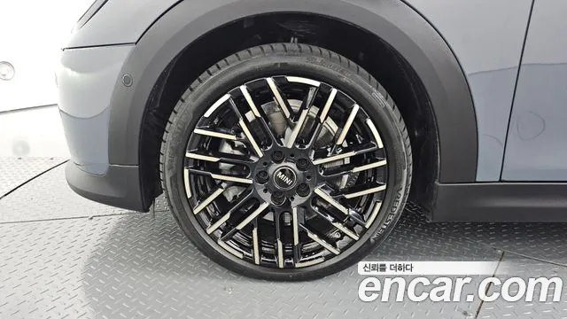 2025 Mini Cooper S Convertible 4th Gen Favoured Sold VIN WMW21GX07S2X39200 – front exterior