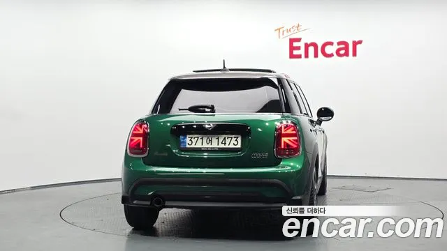 2022 Mini Cooper 5-Door Piccadilly Edition Sold VIN WMW41DK00N2P65642 – photo 27
