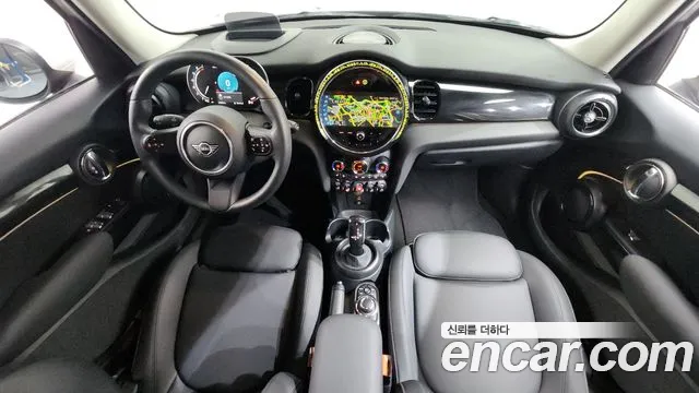 2024 Mini Cooper 5Door Classic Sold VIN WMW41DK01R2V52270 – exterior detail 2024 Mini Cooper 5Door Classic Sold VIN WMW41DK01R2V52270 – exterior detail