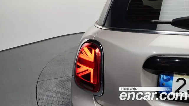 2024 Mini Cooper 5Door Classic Sold VIN WMW41DK01R2V52270 – odometer reading 2024 Mini Cooper 5Door Classic Sold VIN WMW41DK01R2V52270 – odometer reading