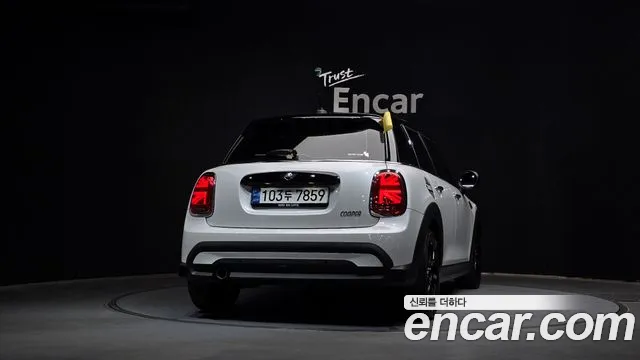 2024 Mini Cooper 5Door Classic Sold VIN WMW41DK05R2V32023 – photo 11