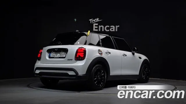 2024 Mini Cooper 5Door Classic Sold VIN WMW41DK05R2V32023 – photo 26
